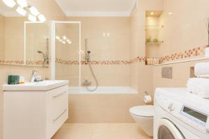 Kúpeľňa v ubytovaní Mokotów Apartment Bluszczańska by Noclegi Renters
