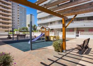 Bazén v ubytování Apartamentos Nuevo Mexico (9º-C) nebo v jeho okolí