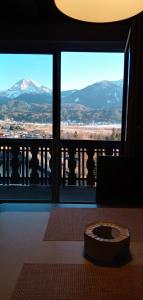 山景或在公寓看到的山景