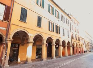 Foto da galeria de LOFT PORTICI in Bologna city em Bolonha