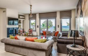 Ruang duduk di Villa Alexandros