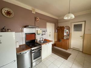 Dapur atau dapur kecil di Apartament +5 gambar