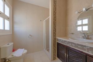 A bathroom at VESTA - El Gouna Residence