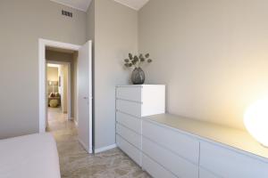 Zdjęcie z galerii obiektu Contempora Apartments - Elvezia 8 - E51 w Mediolanie