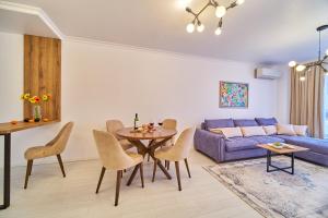 Χώρος καθιστικού στο Premium center apartment in Grand Karavel
