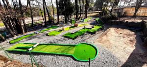 Κήπος έξω από το Camping Hello Soleil