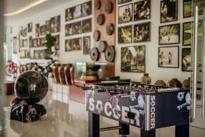 Herní místnost v ubytování Nhat Quang Hotel