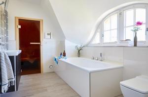 Ένα μπάνιο στο Ferienhaus Seeadler 34 +24 φωτογραφίες