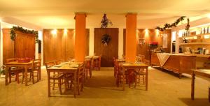 Reštaurácia alebo iné gastronomické zariadenie v ubytovaní Agriturismo Villa Venti