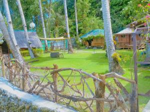 Aed väljaspool majutusasutust Seasta Beach Resort