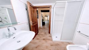 Kép Exclusive Pool-open All Year-spoleto Biofarm-slps 8-village shops, bar1 km 4 szállásáról Poretában a galériában