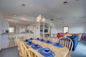 Gallery image of Out of the Blue 574 in Rodanthe +33 photos