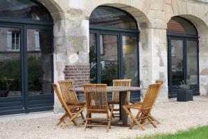 Foto dalla galleria di Les Tournelles - Chambres d'hôtes a Saint-Mesmes