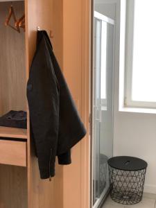 Gallery image of COLIVING TOUT CONFORT- LOOS LES LILLE-MAISON PARTAGEE-7 chambres-5 sdb-6WC-LOOS LES LILLE in Loos