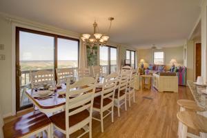 Gallery image of Carolina House 80 in Avon