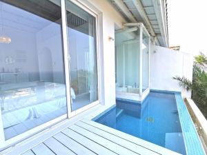 Bassein majutusasutuses Ample Villa 小希臘民宿 või selle lähedal