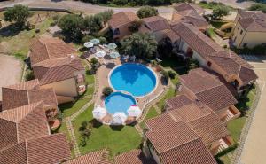 Bazén v ubytování Residenza Pierre et Vacances Badus nebo v jeho okolí