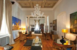 Istumisnurk majutusasutuses Hotel Ploes