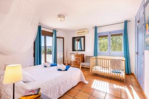 Postel nebo postele na pokoji v ubytování Casa Rosalia + 37 fotografií