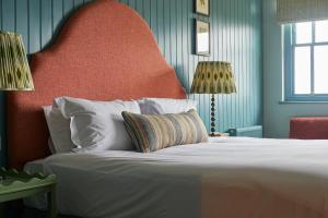 The Retreat, Elcot Park客房内的一张或多张床位