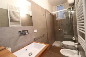 A bathroom at Casa Vacanza Benny Otranto