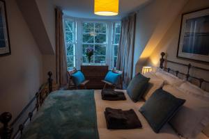 Letto o letti in una camera di Forth Reflections Self Catering