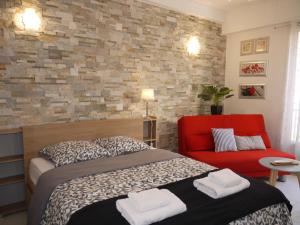 Beach - a modern studio flat in central Nice