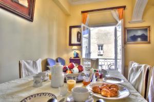 Jedlo v apartmáne alebo blízkom okolí + 28 fotografií