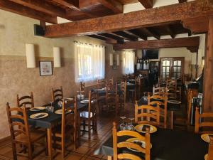Restaurace v ubytování Hostal Las Nieves