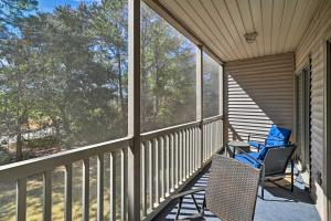 Golf Course Condo Access to Hot Tub and Pools!