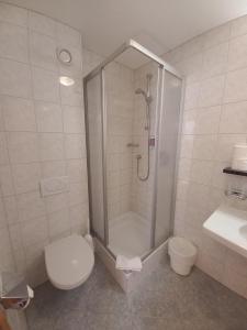 Koupelna v ubytování Hotel Casada - inklusive Sommer Card
