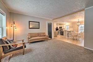 Gambar di galeri bagi Spacious Wellston Home Near Hiking and Skiing! di Wellston