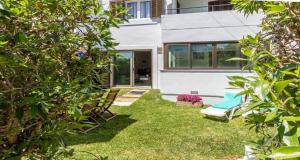A garden outside Francisca