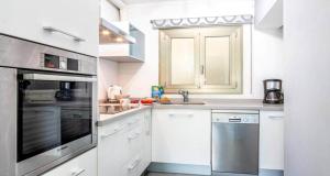 A kitchen or kitchenette at Francisca