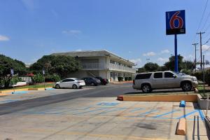 Fotografie z fotogalerie ubytování Motel 6-Austin, TX - North v destinaci Austin