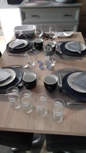 Nápoje v ubytovaní Apartament na nowej starówce