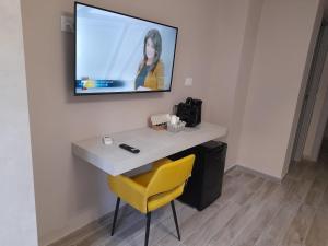 TV a/nebo společenská místnost v ubytování Tripepi suites
