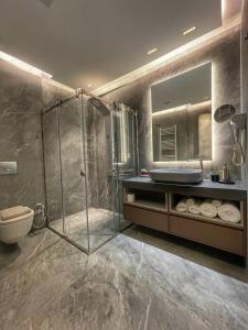 Kúpeľňa v ubytovaní Trokadero Boutique Hotel