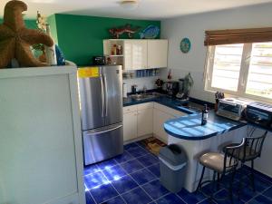 Afbeelding uit fotogalerij van Oceanfront Townhome in Marazul Dive Resort in Sabana Westpunt