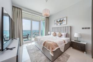 Fotografie z fotogalerie ubytování EDEN'S Homes & Villas - Sunrise Bay Emaar Beachfront v Dubaji + 37 fotografií