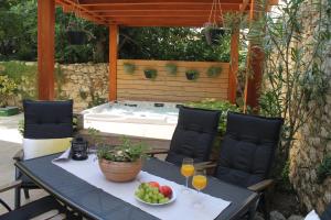 Zahrada ubytování Guest House Ankora