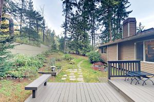 Gallery image of Forest Retreat in Shoreline
