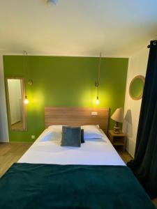 Postel nebo postele na pokoji v ubytování Hotel U Catagnu + 8 fotografií