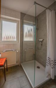 Kylpyhuone majoituspaikassa Linde Oberachern