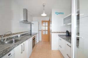 A kitchen or kitchenette at Casa Liss