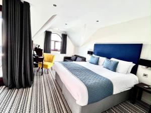 Кровать или кровати в номере Mode Hotel St Annes
