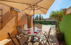 Fotografia z galérie ubytovania Pet Friendly Apartment In Benajarafe v destinácii Benajarafe