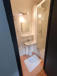 Un baño de Chambre privée du Majestic