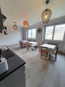 Una cocina o cocineta en Chambre privée du Majestic