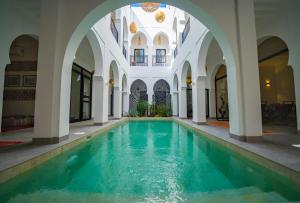 Bazén v ubytování Riad Shanima SPA Marrakech nebo v jeho okolí